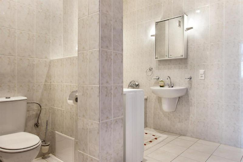 911 Apartments Antonovichа Kyiv Exterior photo